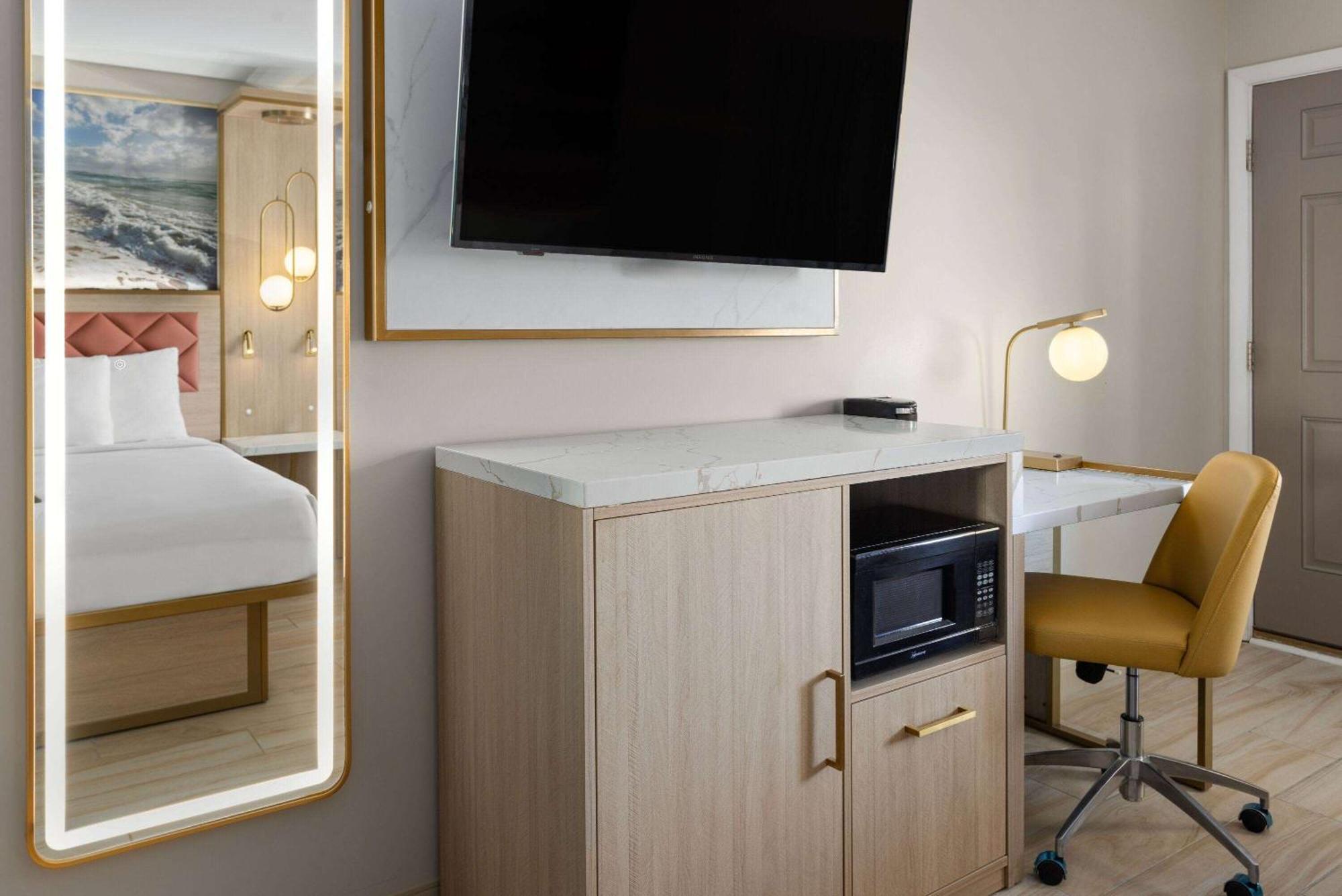 The Vibes Hotel, Trademark Collection By Wyndham Wildwood Eksteriør billede